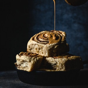 vegan dirty chai cinnamon rolls