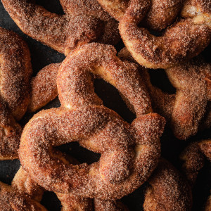 close up pumpkin spice pretzels.
