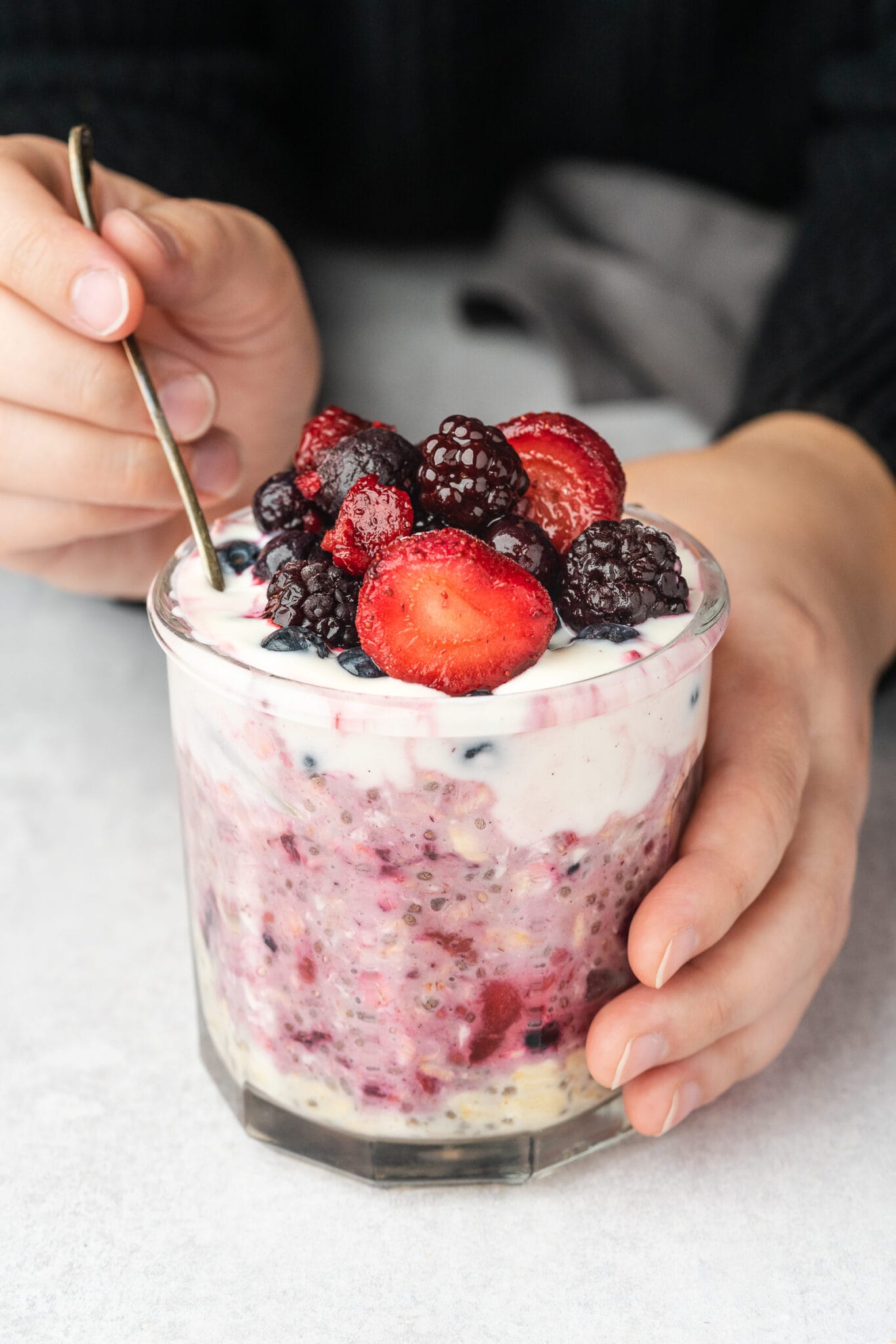 Overnight Oats with Frozen Fruit Liv Vegan Strong