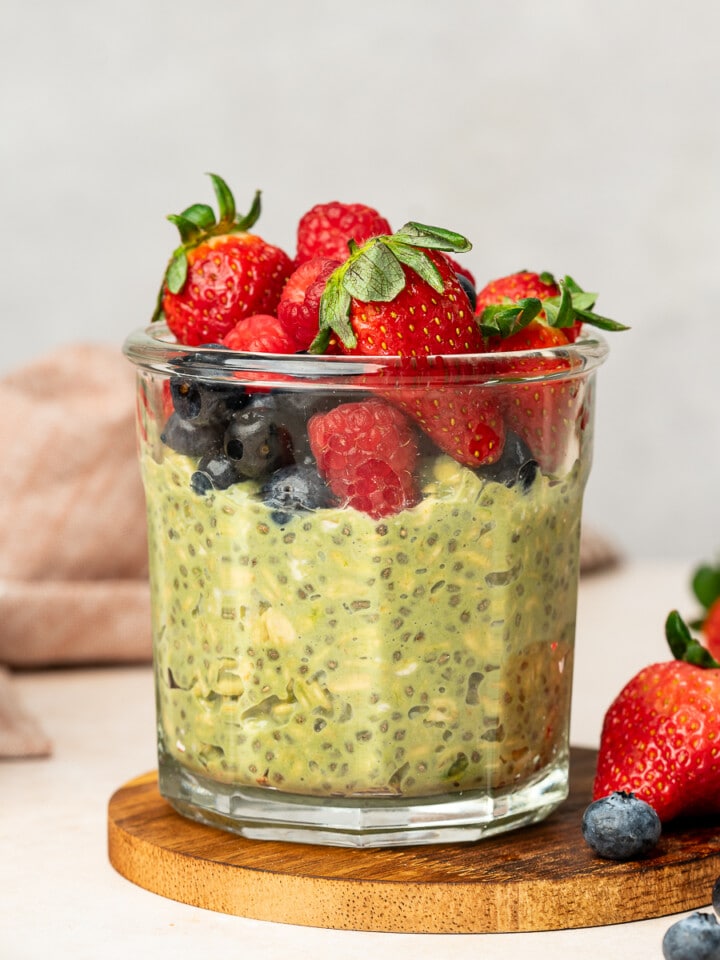 Overnight Oats with Almond Milk - Liv Vegan Strong